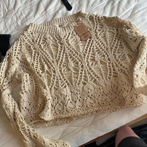 NATURAL LIFE cream sweater NWT